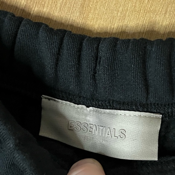 Children’s essentials sweats - Picture 4 of 5